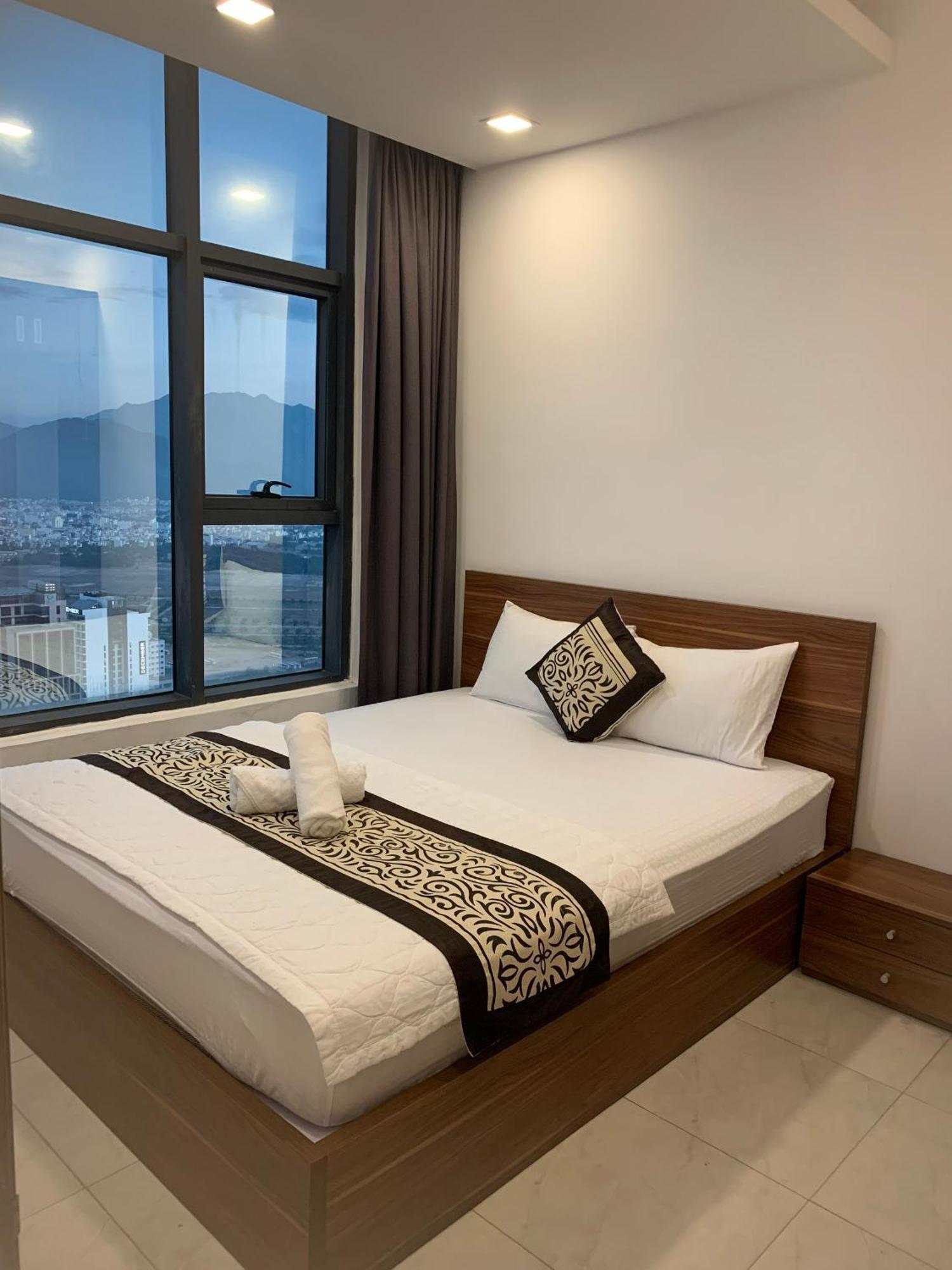 Infinity Sea View Apartment Nha Trang Extérieur photo